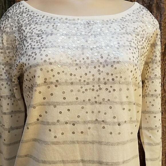 ELLE WHITE AND GRAY STRIPED SEQUINED LIGHTWEIGHT LONG-SLEEVE SWEATER, SIZE SMALL - Picture 1 of 7